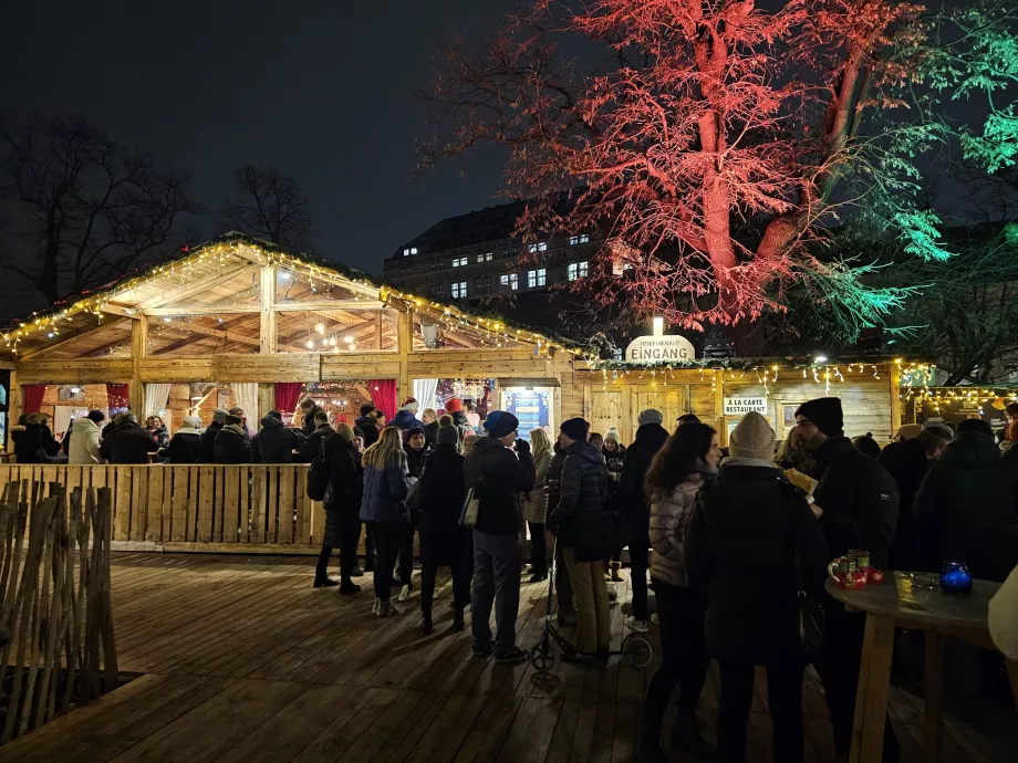 Mercatino di Natale nel campus universitario