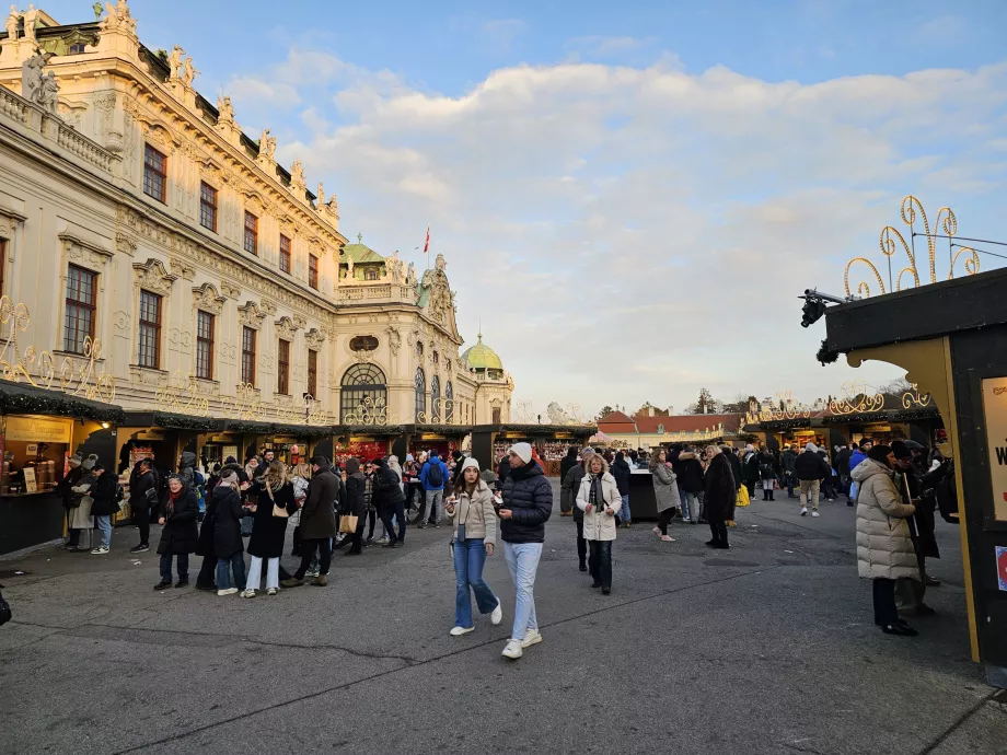 Mercati davanti all'Oberes Belvedere