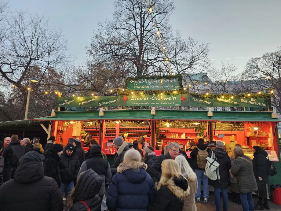 Mercati davanti alla Karlskirche