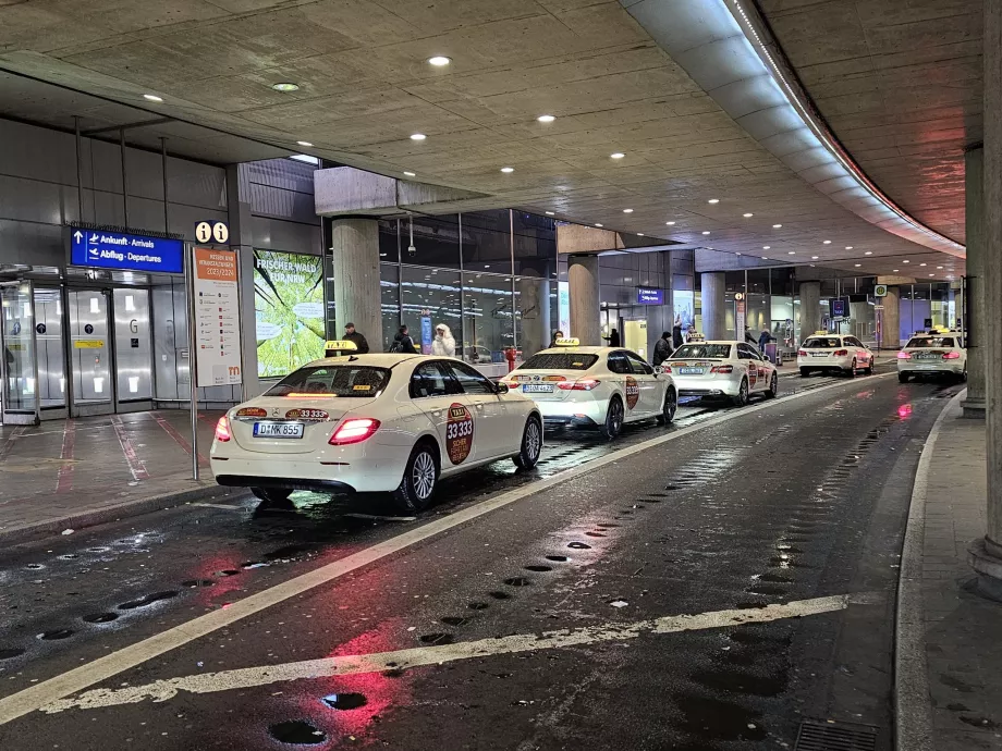 Taxi per l'aeroporto di DUS