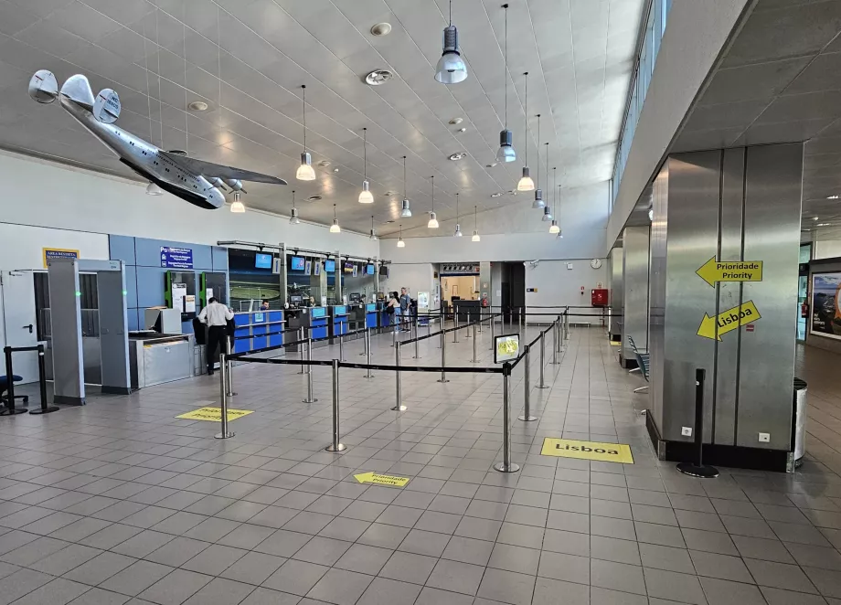 Area check-in, Aeroporto di Horta