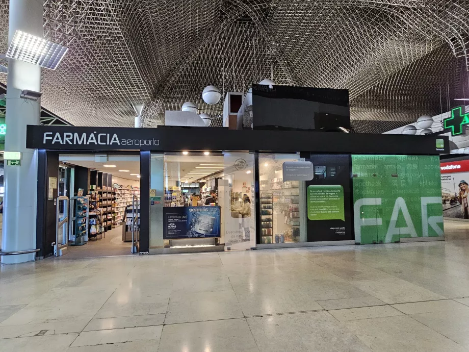 Farmacia, Terminal 1, area pubblica