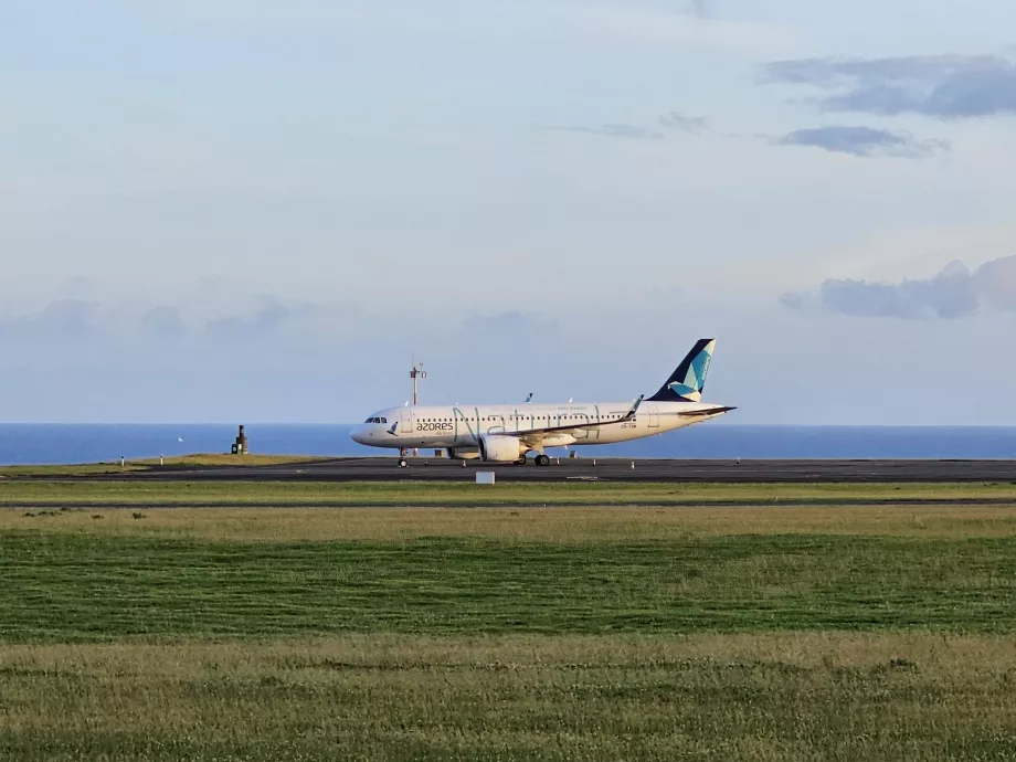 Azores Airlines, Airbus A320 con la scritta "Natural