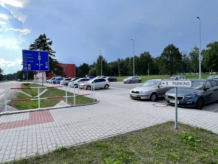 Parcheggio dell'aeroporto di České Budějovice