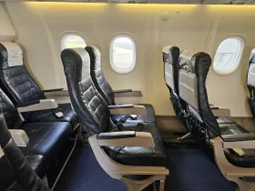 Sedili e spazio per le gambe, Dash 8 Q200