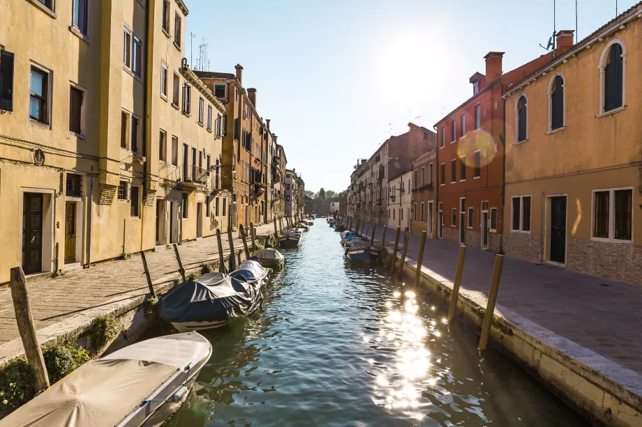 Le vie laterali di Venezia