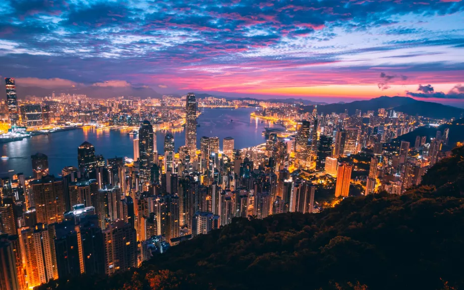 Victoria Peak di notte