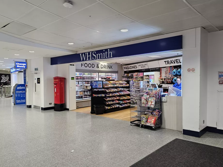 WHSmith, departures, East Midlands airport