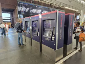 Distributori automatici alla stazione principale (solo per i treni VY)