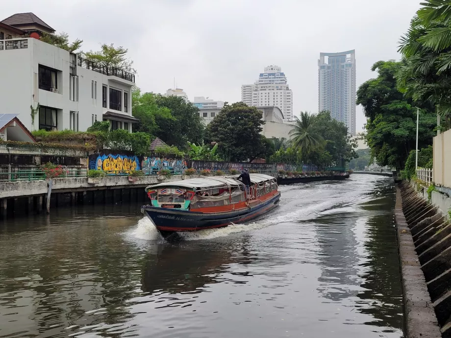 Barca Khlong