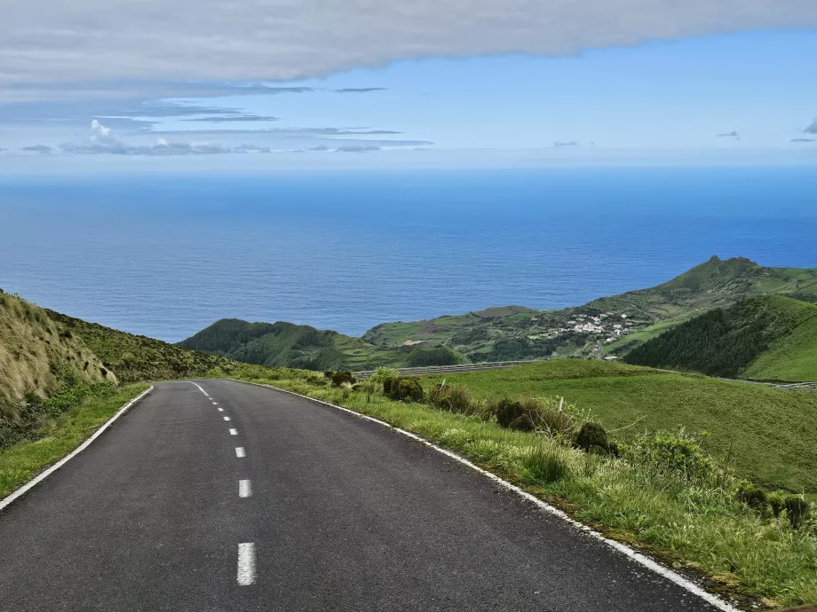 Strada ripida e completamente lontana dalla civiltà