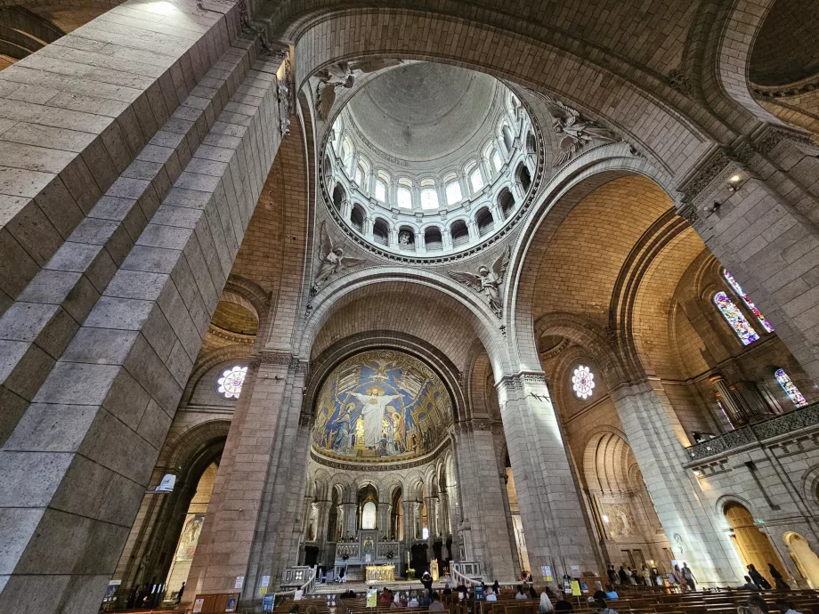 Interno della Basilica del Sacro Cuore