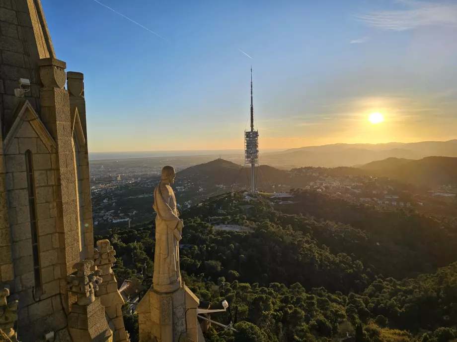 Vista dalla terrazza del Tempio di Tibidabo