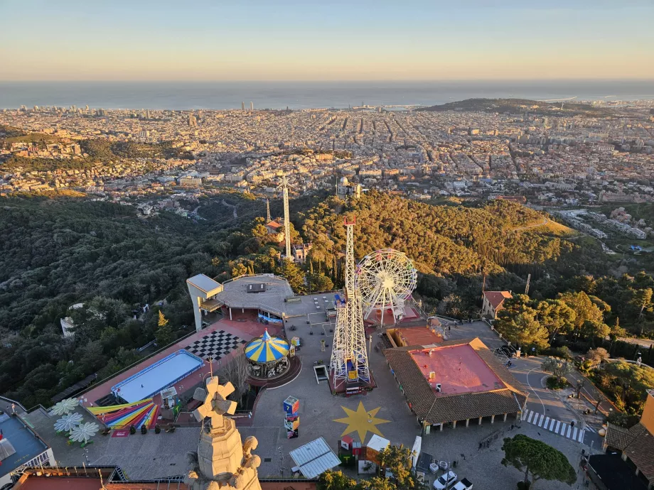 Vista dalla terrazza del Tempio di Tibidabo