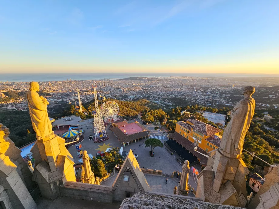 Vista dalla terrazza del Tempio di Tibidabo