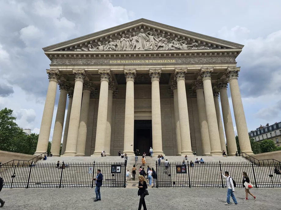 La facciata della chiesa della Madeleine