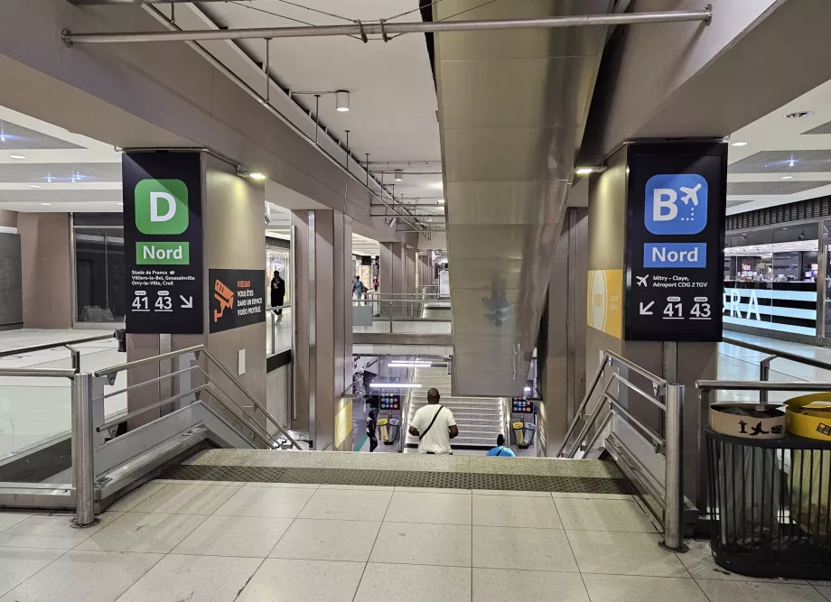 Piattaforma per il treno verso l'aeroporto - Gare du Nord