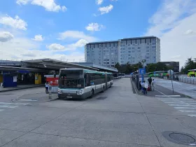 Autobus per il centro di Parigi (piattaforma E)