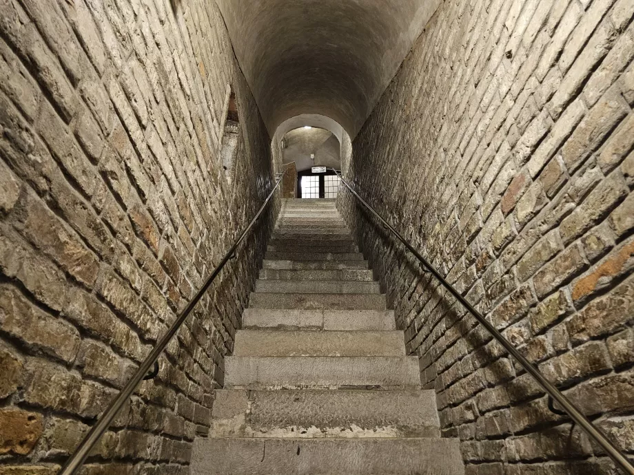 Scala della galleria della basilica