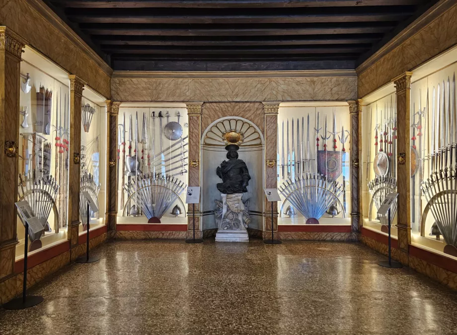 Sala delle Armi, Palazzo Ducale