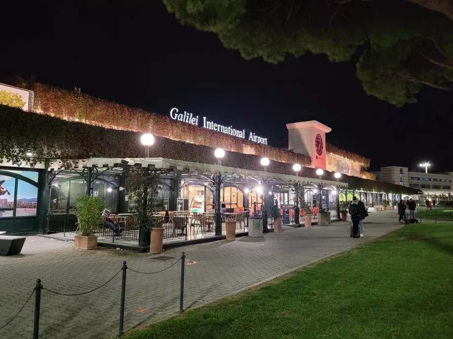 arrivo dall'aeroporto di Pisa