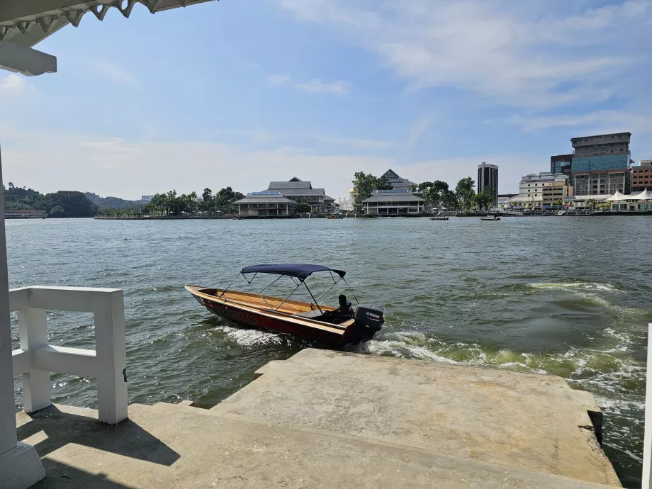 Trasporto a Kampong Ayer