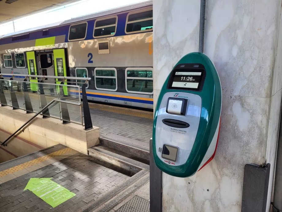 Biglietto indicatore - Stazione di Pisa