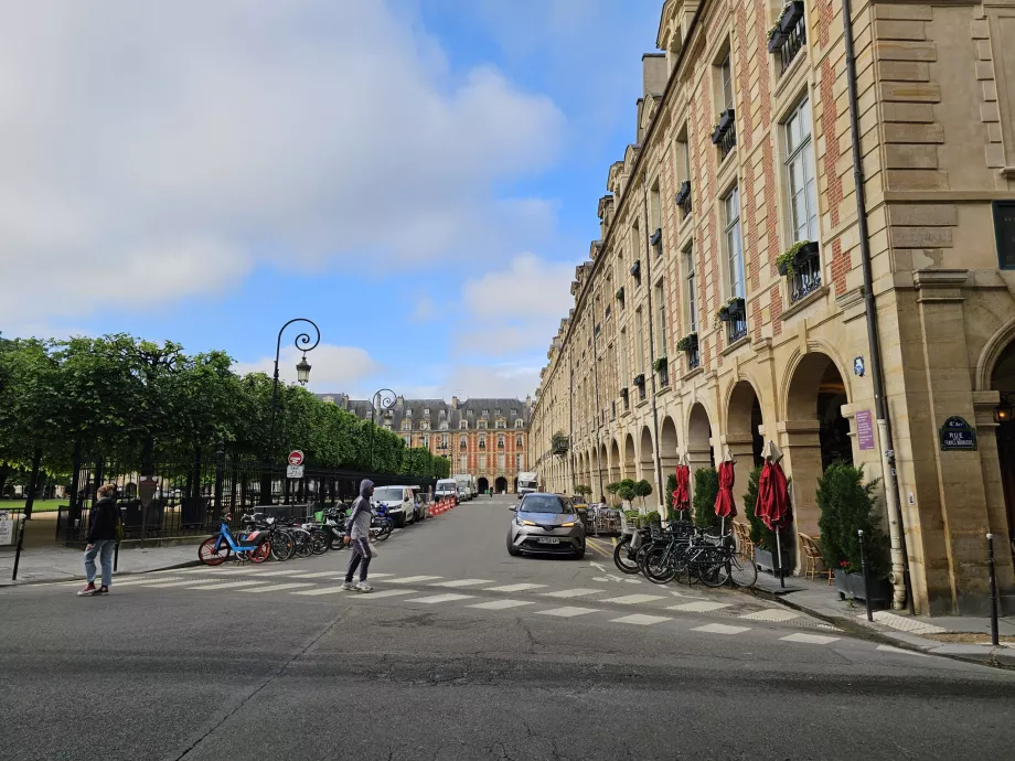 Piazza dei Vosgi