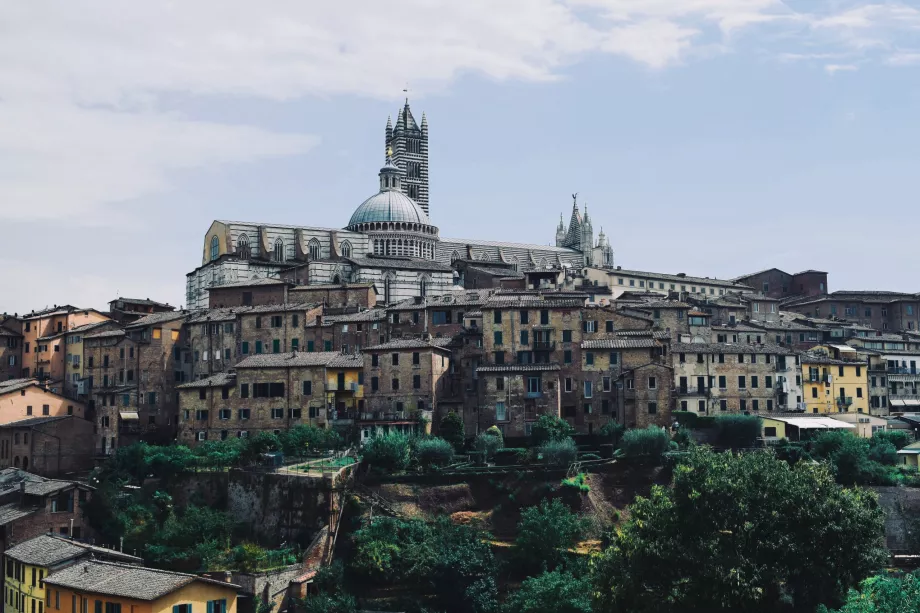 Vista della cattedrale da San Domenico