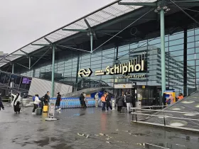 Schiphol Airport, Main Terminal
