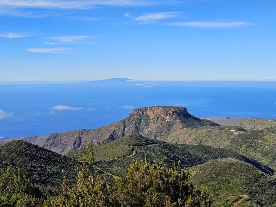 Vista della formazione rocciosa della Fortaleza dall'Alto de Garjonay