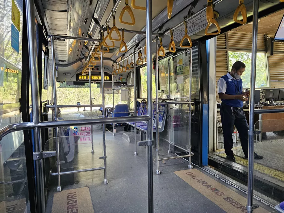 Autobus TransJakarta