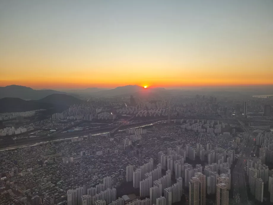 Vista dalla torre Lotte World