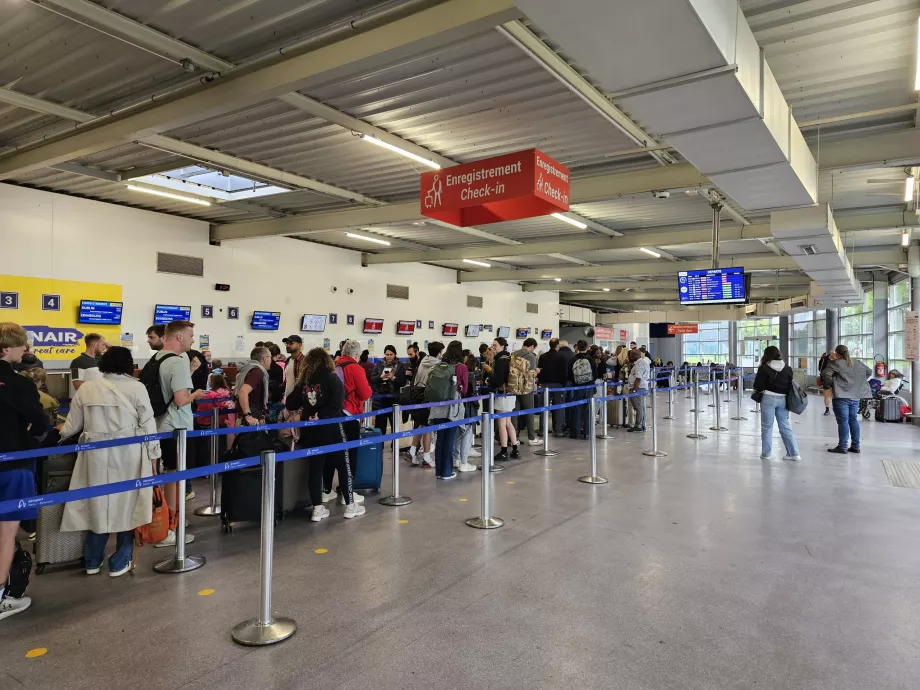 Sala check-in, Terminal 1