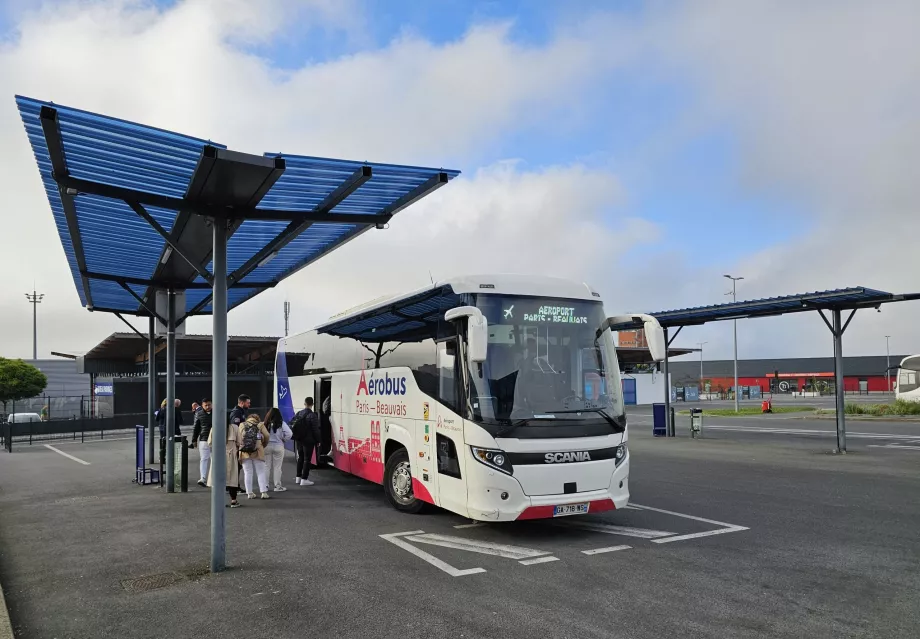 Autobus per il centro di Parigi