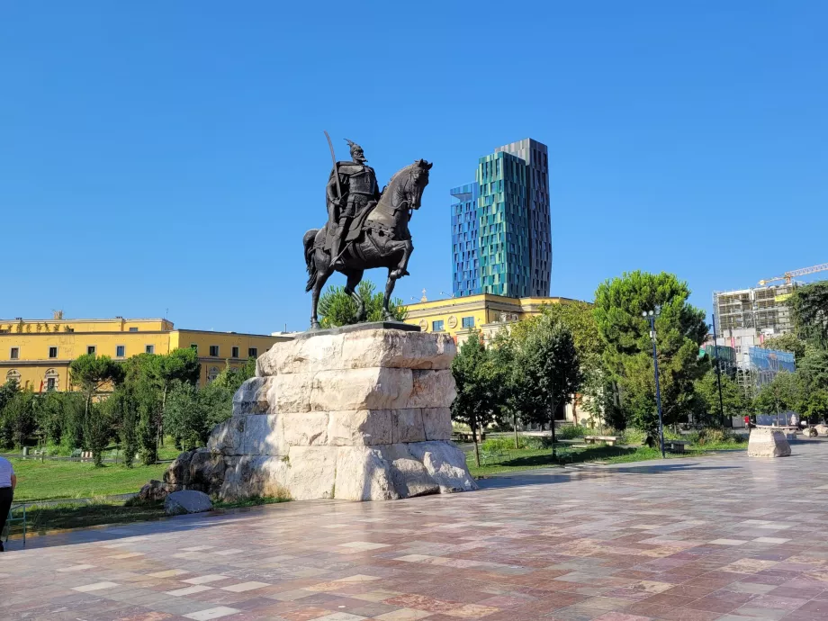 Statua di Skanderbeg