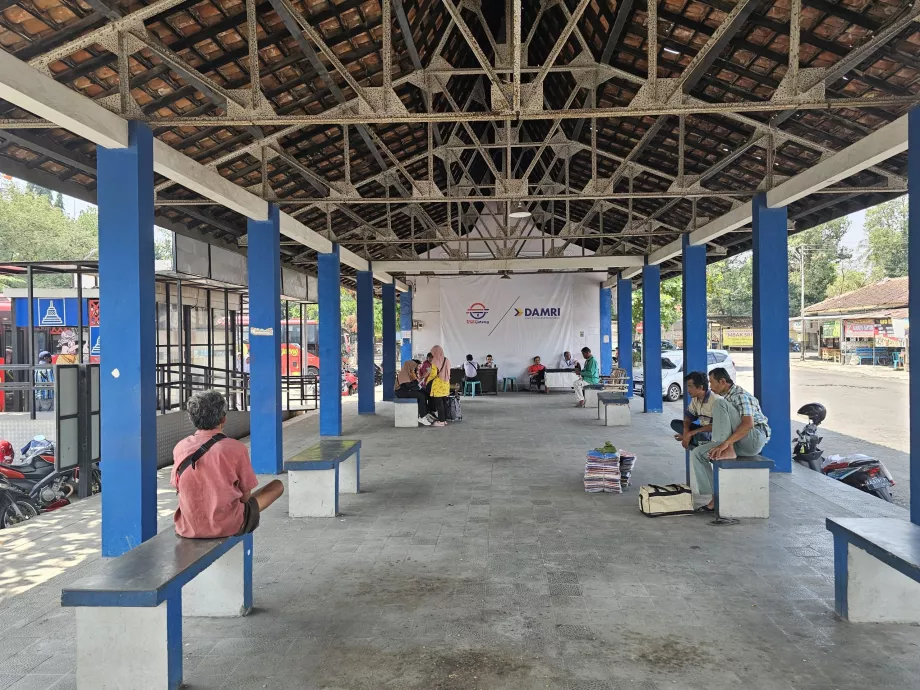 Stazione degli autobus di Borobudur