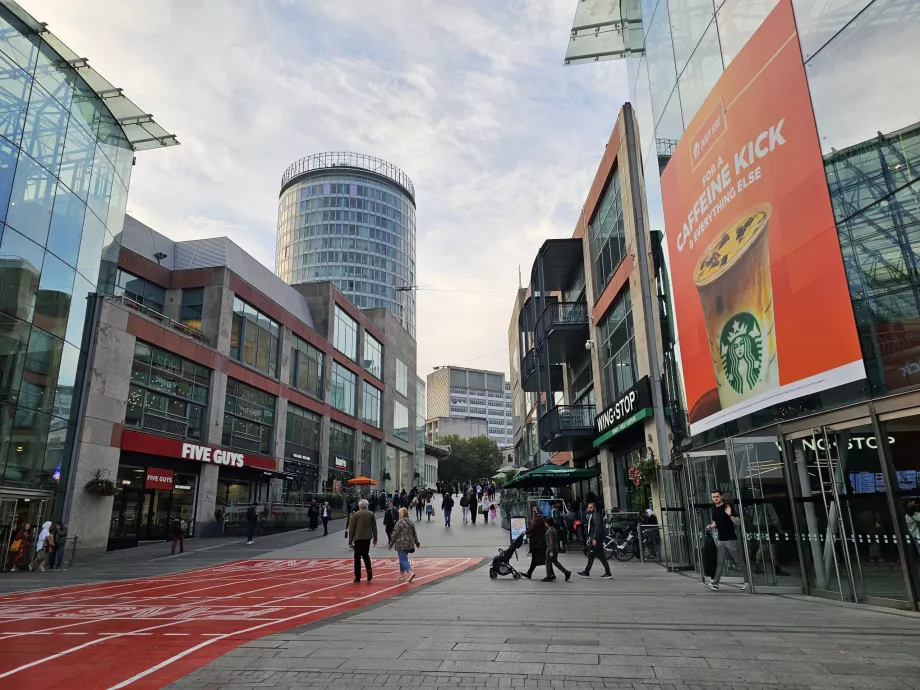 La zona commerciale di Bullring