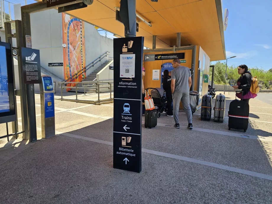 Macchina per i biglietti del treno