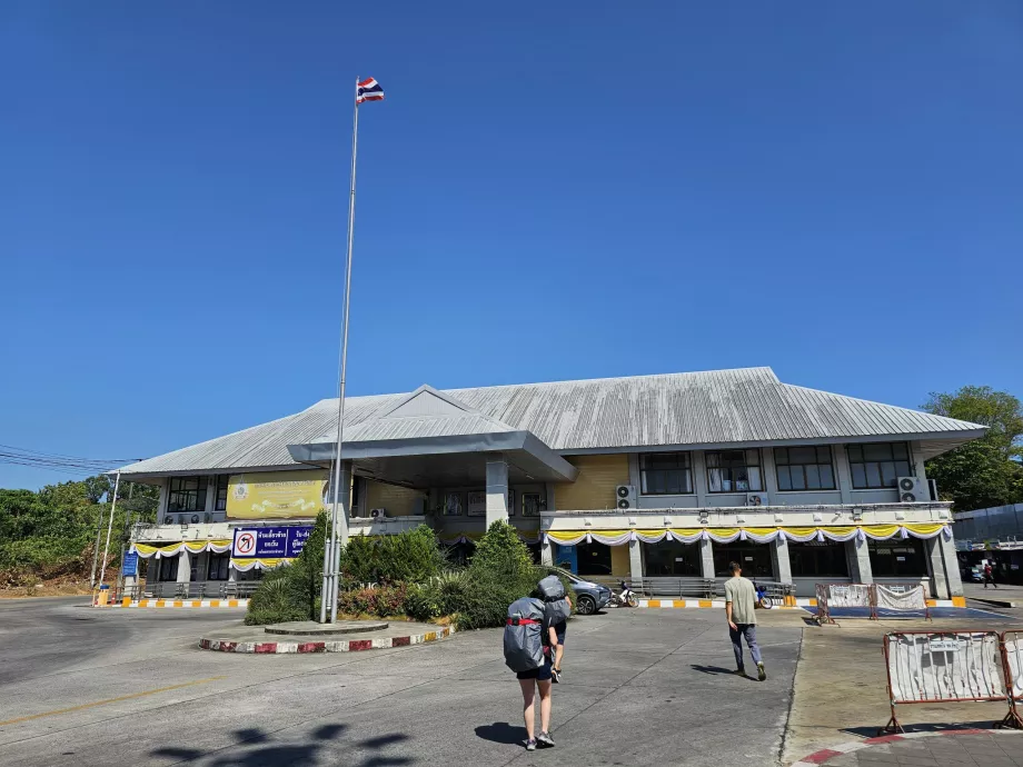 Terminal degli autobus 2