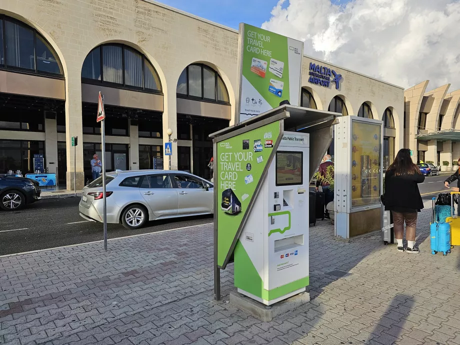 Public transport ticket vending machine