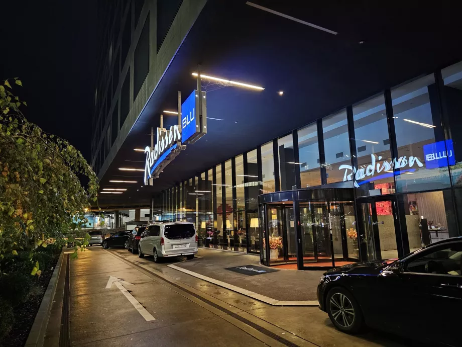 Albergo Radisson Blu, Aeroporto ZRH