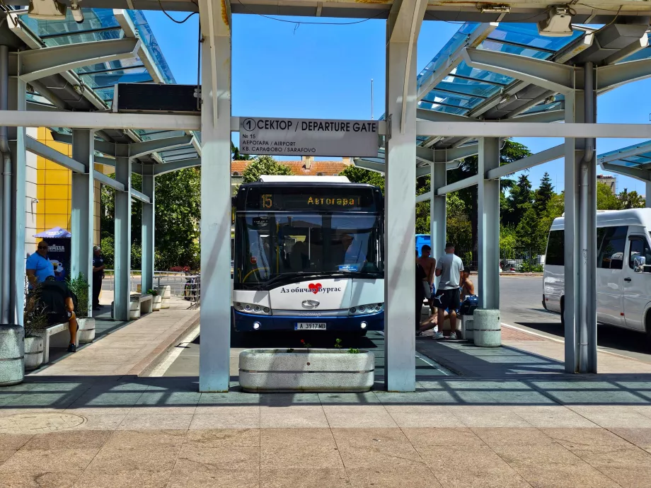 Linea 15 alla stazione degli autobus