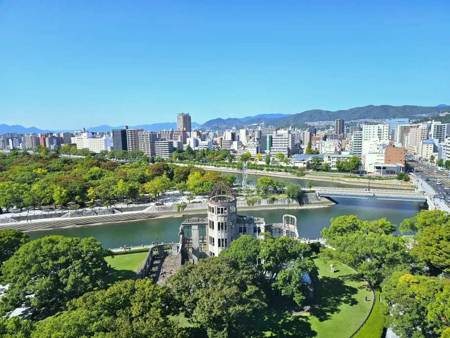 Torre Orizuru, vista del Memoriale della Pace di Hiroshima