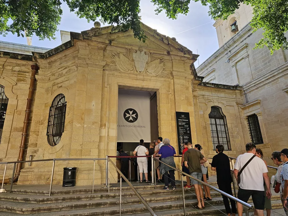 Ingresso principale della Cattedrale di San Giovanni