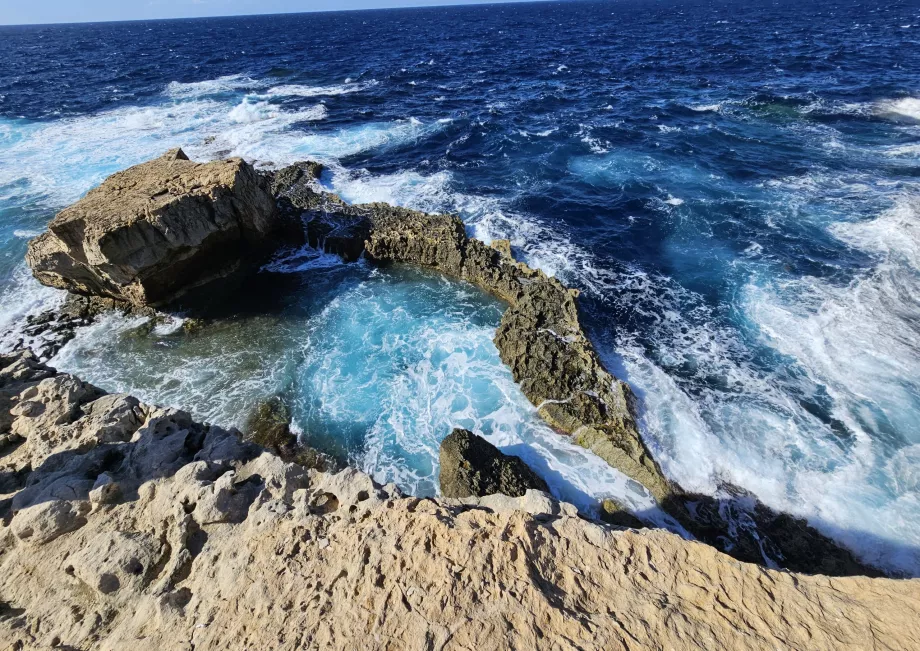 Blue Hole con mare mosso