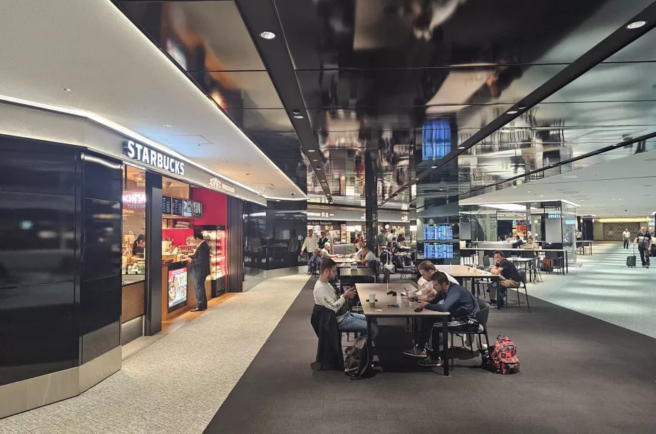 Food Court, Partenze Internazionali, Terminal 2