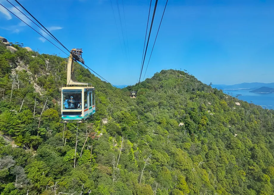 La seconda parte della funivia sul Monte Misen