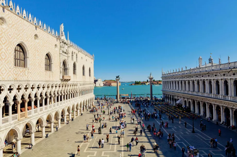 Piazza del Palazzo Ducale